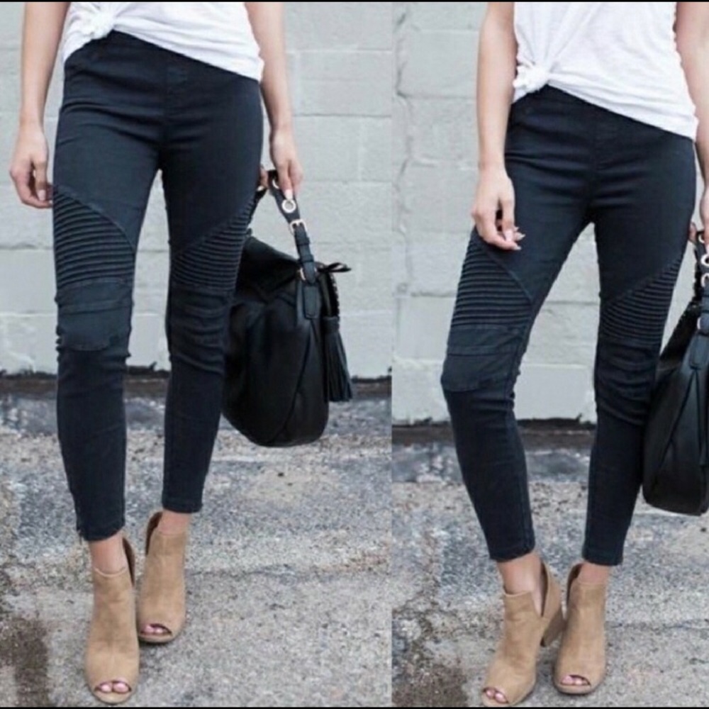 🚫SOLD🚫 L/XL Black Moto Jeggings